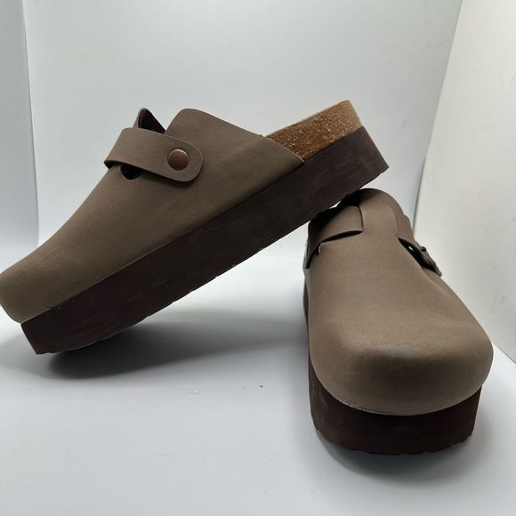 CUSHIONAIRE Women's Cork Footbed Platform Clog 7.5 BROWN - Picture 7 of 7